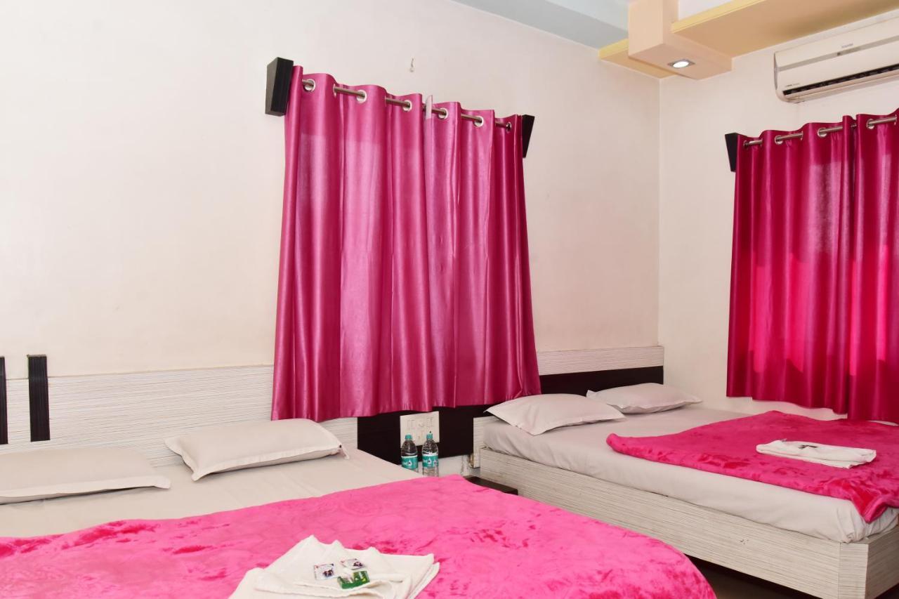 Hotel Temple Sai Ширди Экстерьер фото